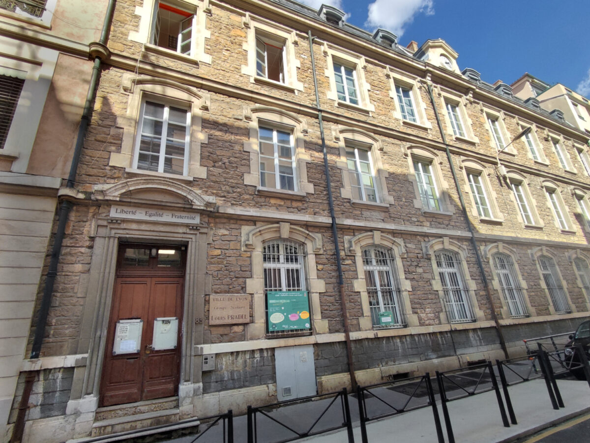 Façade rue Bossuet de l'école Louis Pradel Lyon 6