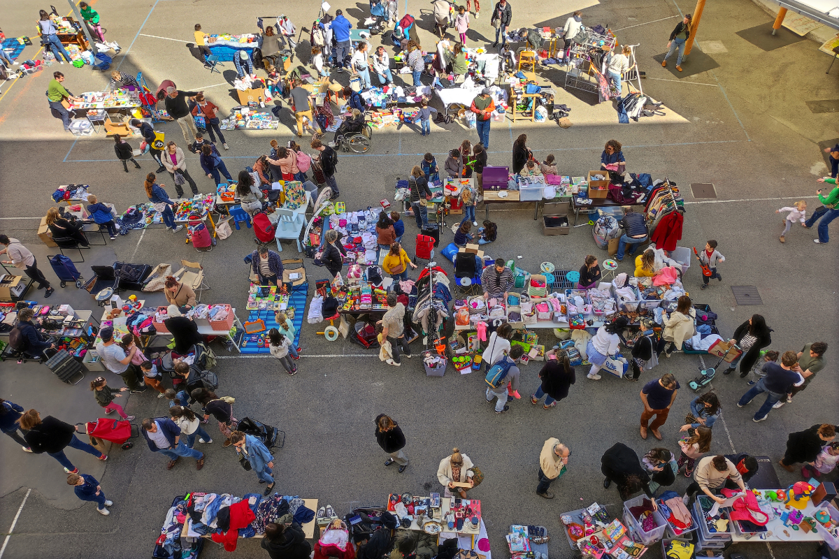 Vide-grenier à l'école Louis Pradel Lyon 6